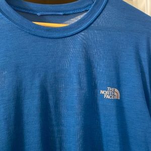North face Teal T-shirt Size L